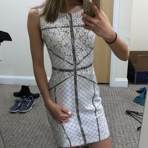 LIKE NEW BCBGMAXAZRIA SHIFT DRESS WITH LACE